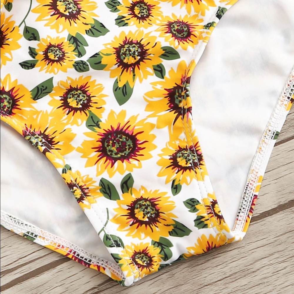🌻Sunflower Bikini With Wrap Halter Top - Picture 5 of 6